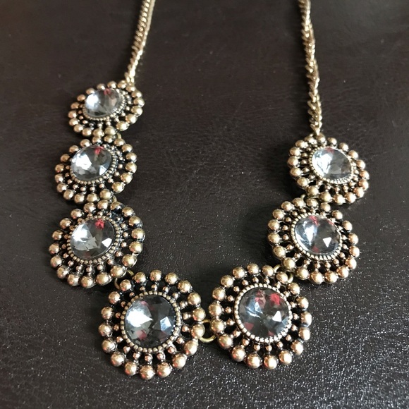 Francesca’s collection statement necklace - Picture 3 of 3